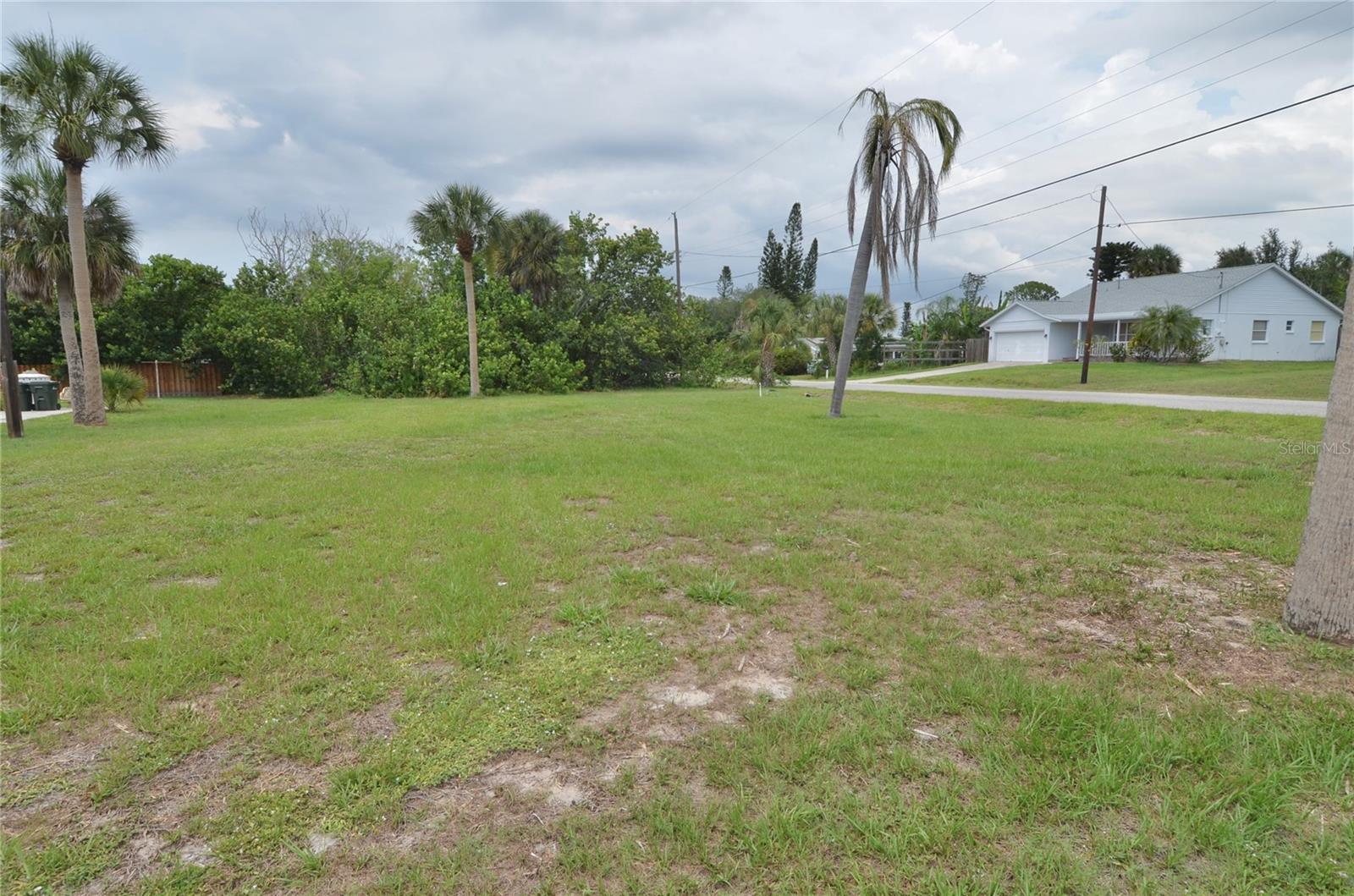 610 COQUINA CT, NOKOMIS, FL — photo 3