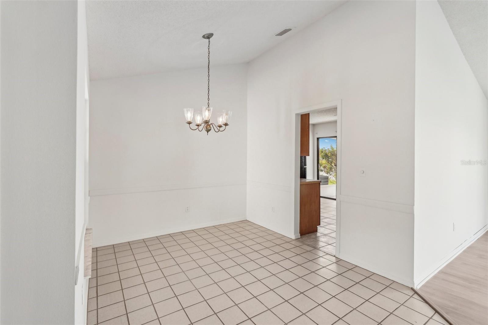 1613 COMFY CT, SUN CITY CENTER, FL — photo 10