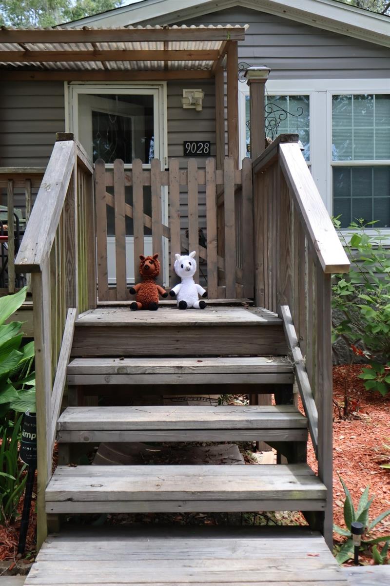 9028 WEST ST, BROOKSVILLE, FL — photo 3
