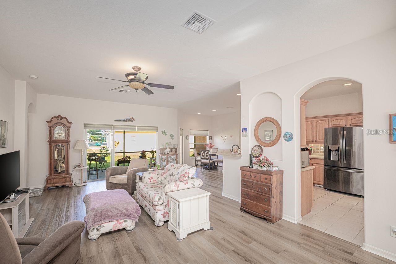 2860 SUNCOAST LAKES BLVD, PORT CHARLOTTE, FL — photo 3