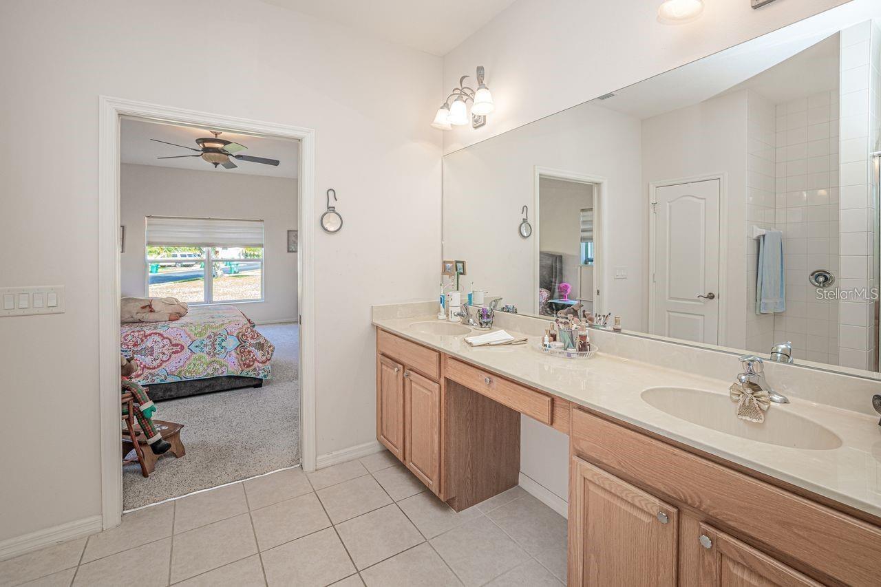 2860 SUNCOAST LAKES BLVD, PORT CHARLOTTE, FL — photo 24