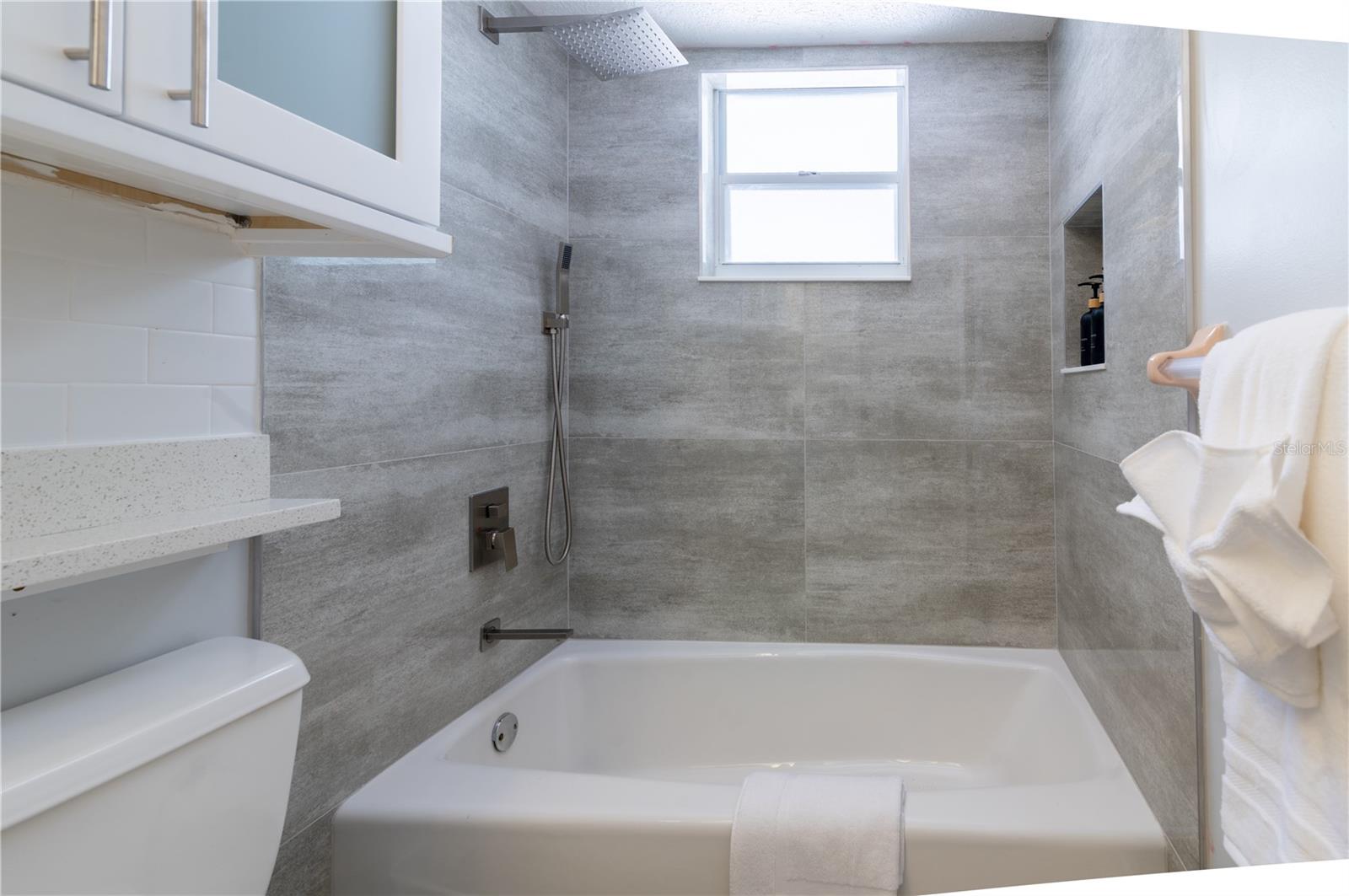 6908 ARBOR OAKS CIR, BRADENTON, FL — photo 35
