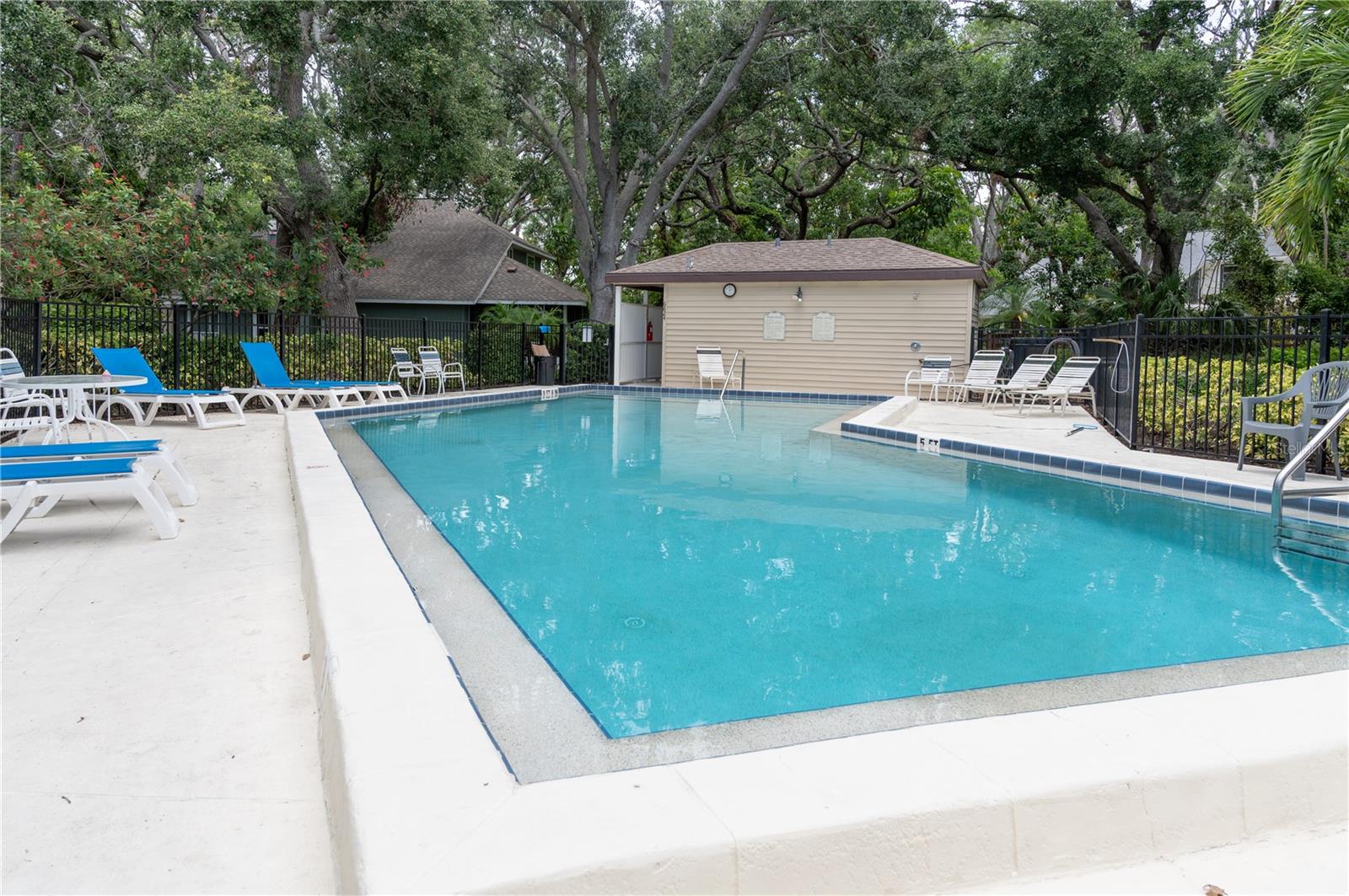 6908 ARBOR OAKS CIR, BRADENTON, FL — photo 46