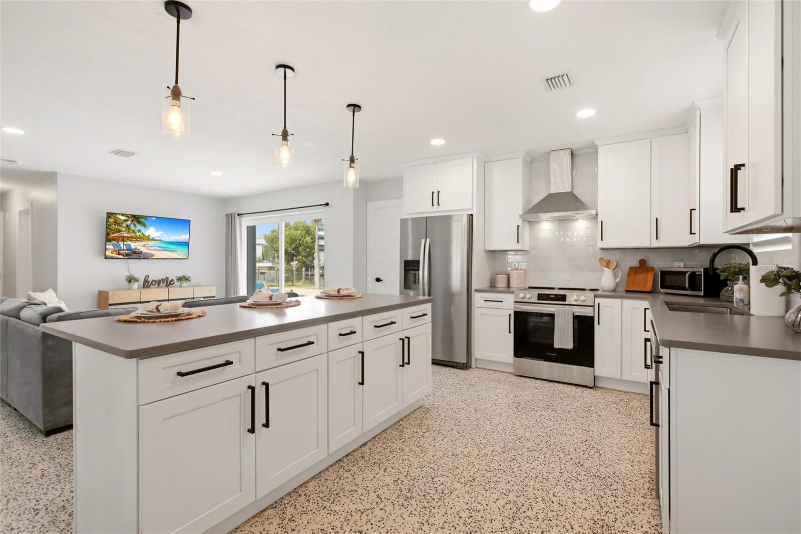 174 SEVERIN RD SE, PORT CHARLOTTE, FL — photo 11