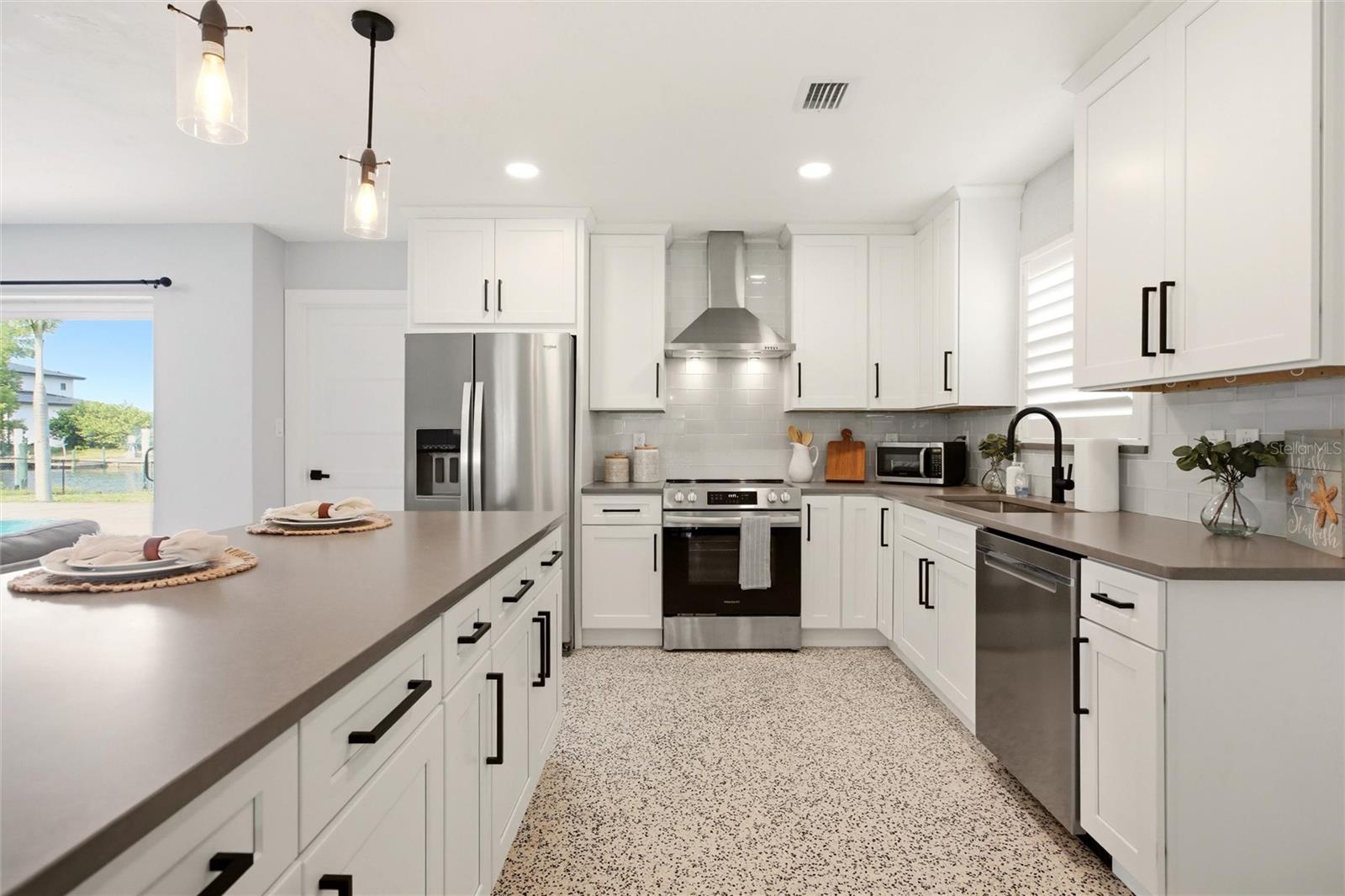 174 SEVERIN RD SE, PORT CHARLOTTE, FL — photo 12