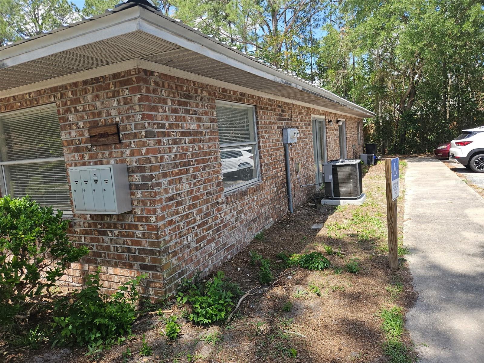 5813 NW 23RD TER #ABCD, GAINESVILLE, FL — photo 2