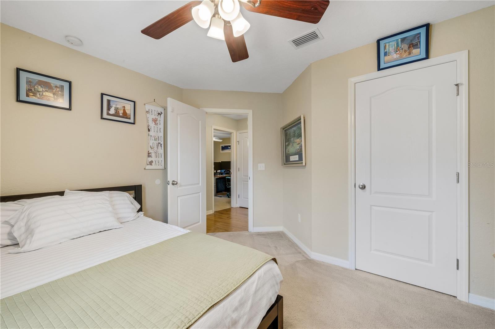 8722 FORT SOCRUM VILLAGE PL, LAKELAND, FL — photo 18