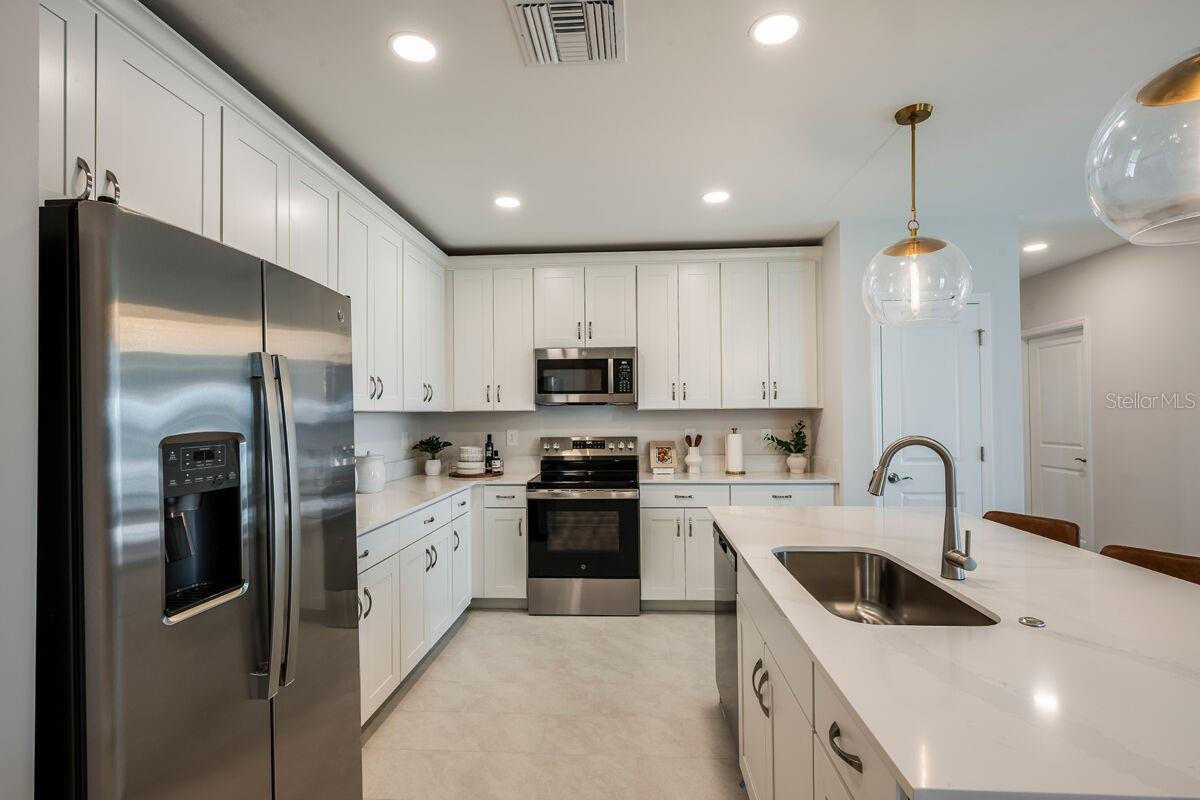 9505 VIBRANT LN, VENICE, FL — photo 3