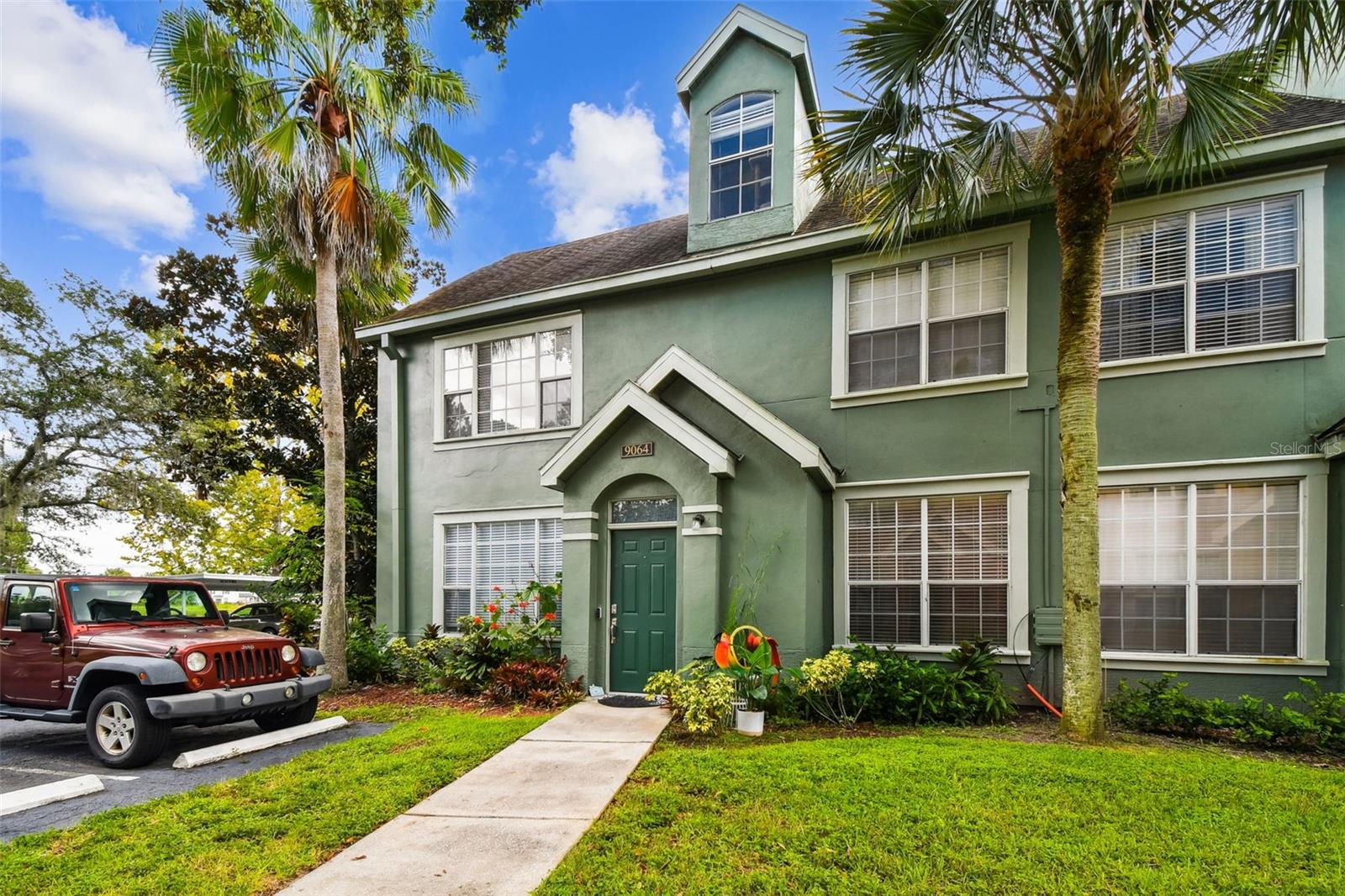 9064 LAKE CHASE ISLAND WAY, TAMPA, FL