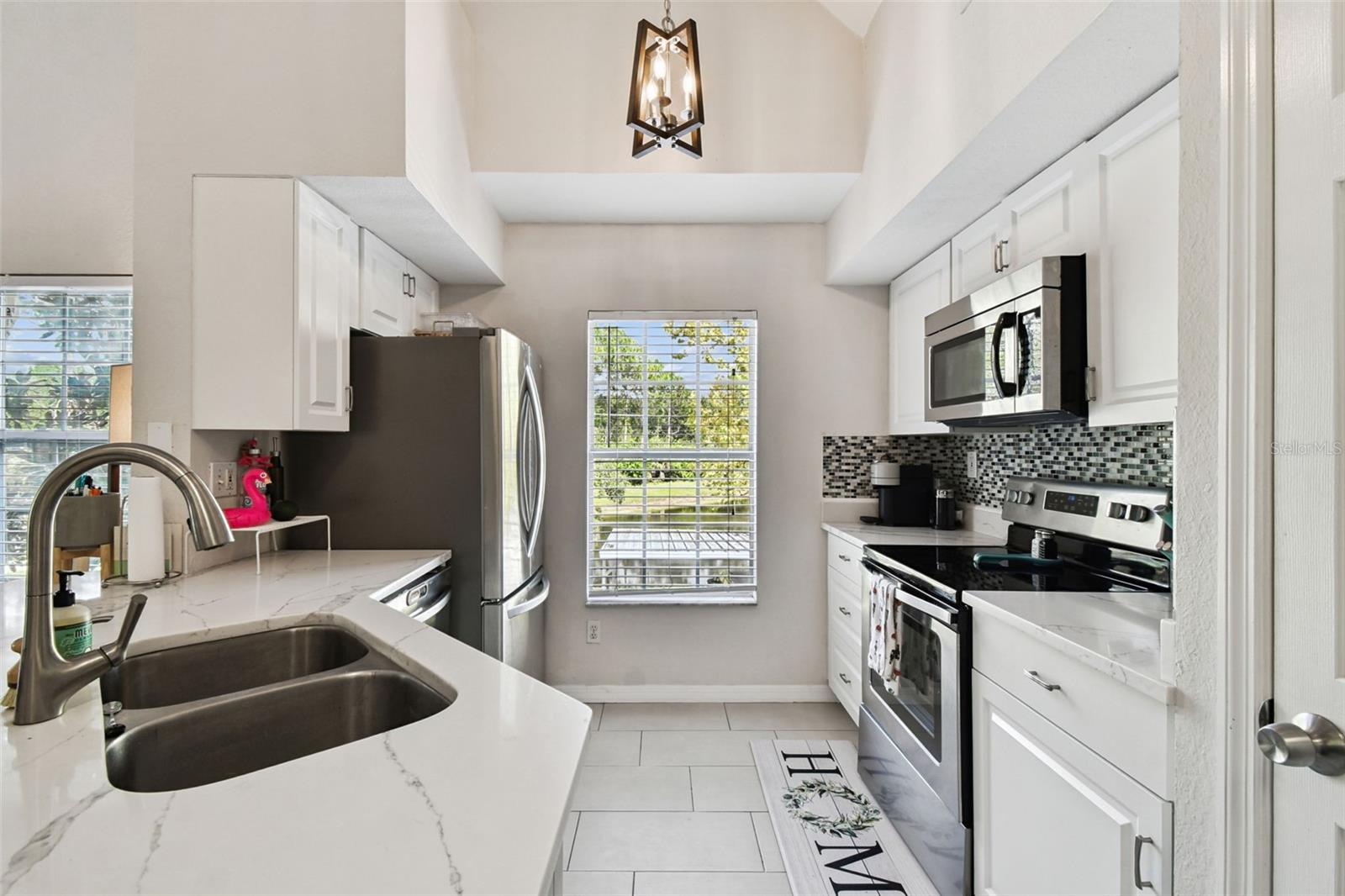 9064 LAKE CHASE ISLAND WAY, TAMPA, FL — photo 16