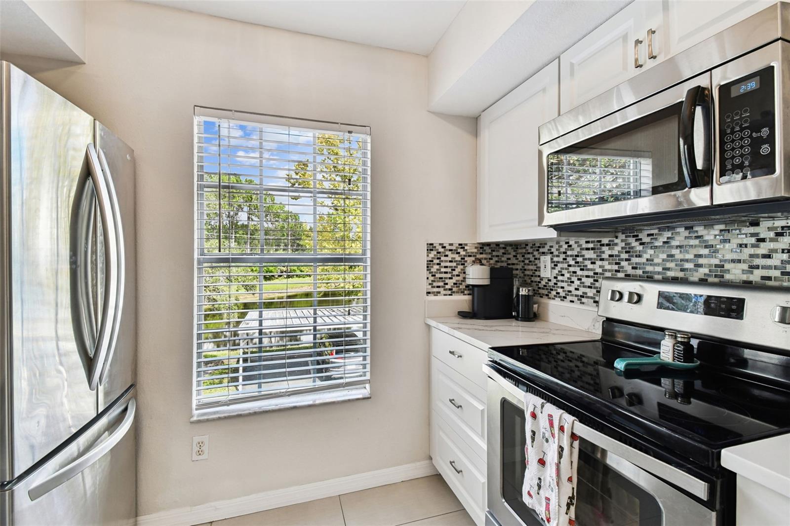 9064 LAKE CHASE ISLAND WAY, TAMPA, FL — photo 18