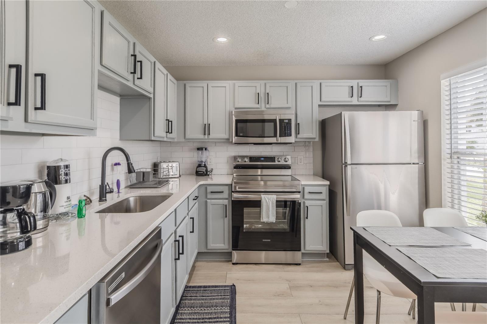 4609 FORMBY CT, KISSIMMEE, FL — photo 8