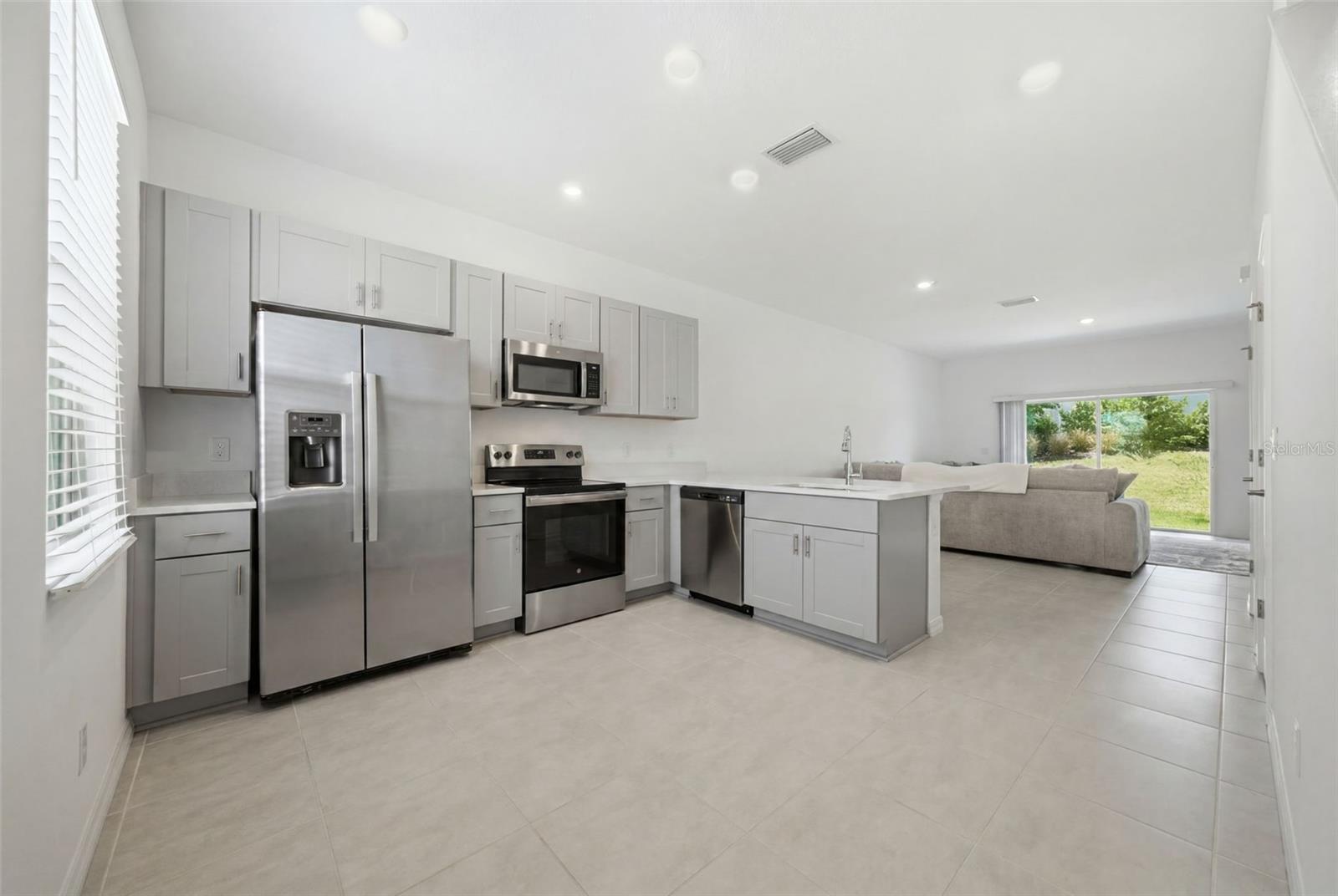 16570 SAN NICOLA PL, BRADENTON, FL — photo 2