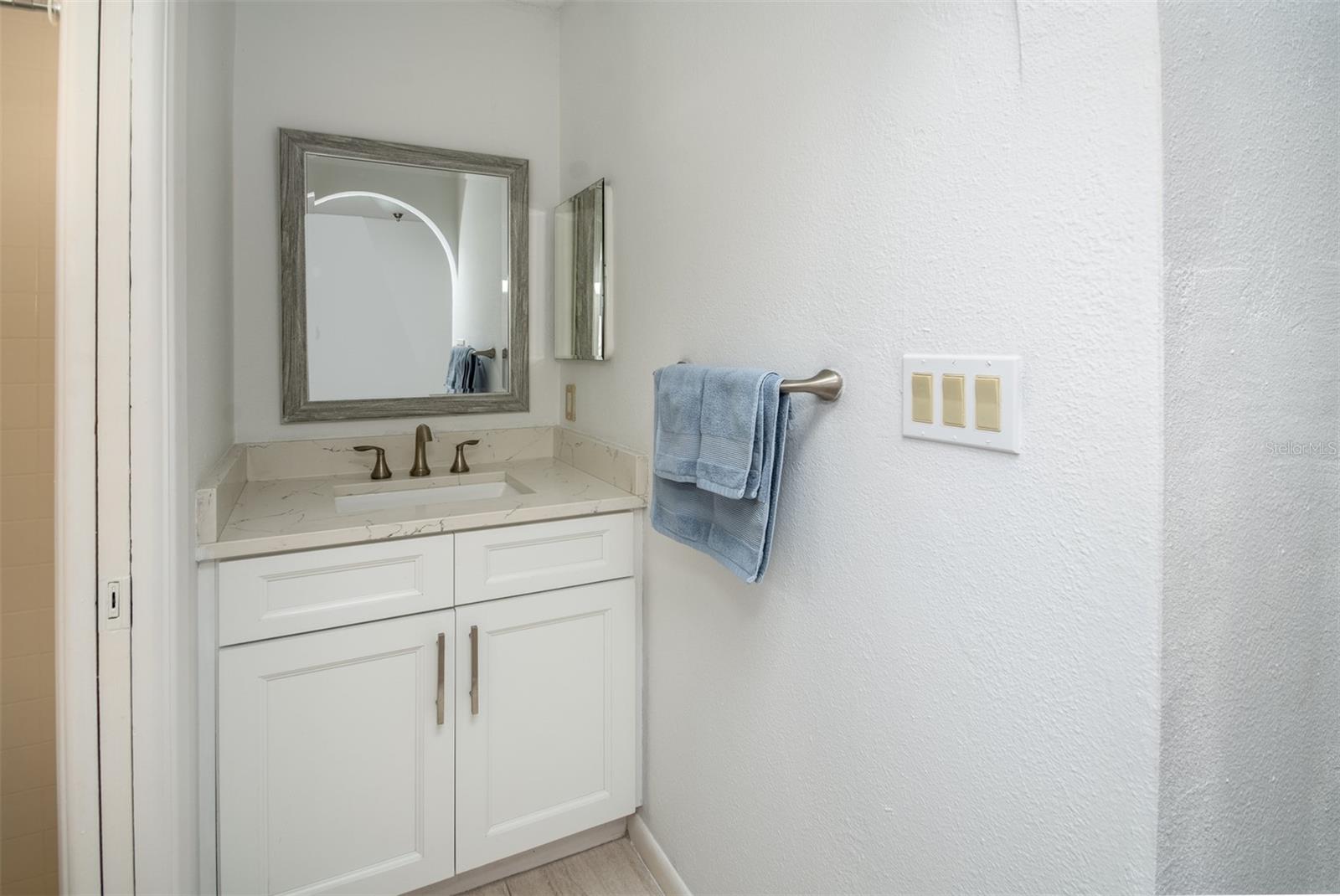 2504 HIBISCUS DR W, BELLEAIR BEACH, FL — photo 14