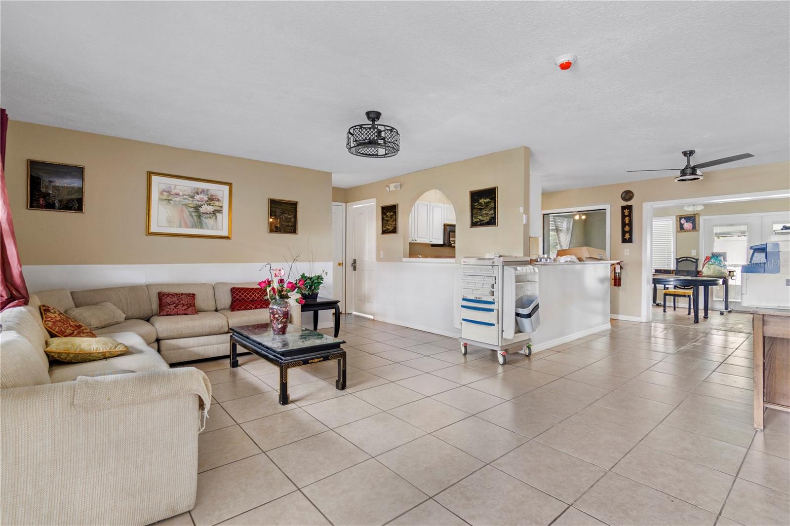 1029 PINE RIDGE CIR, BRANDON, FL — photo 3