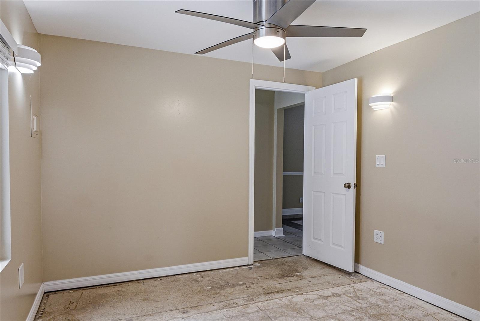 8205 WESTRIDGE DR, TAMPA, FL — photo 23