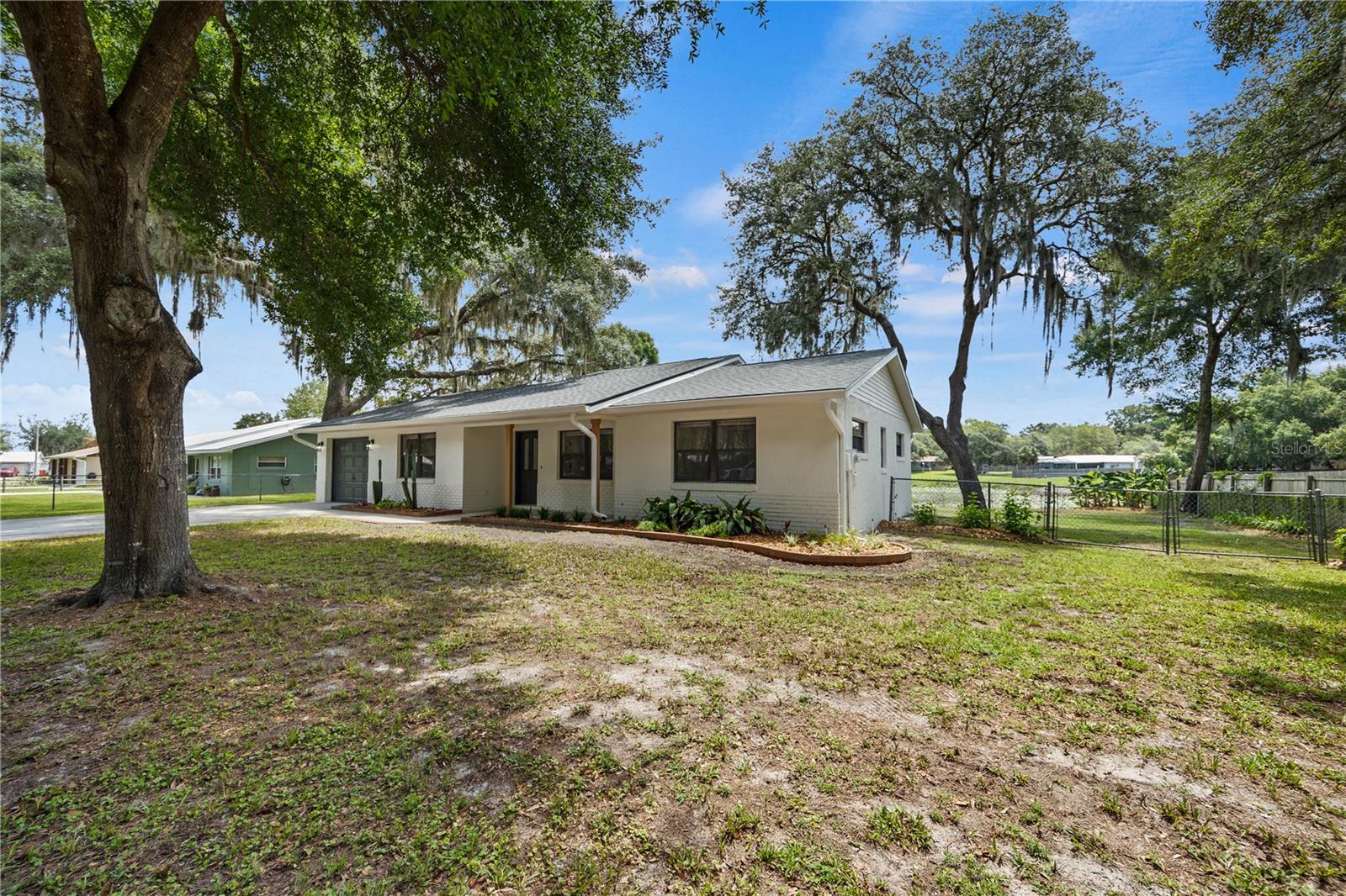 2457 S SUMMERWOOD PT, INVERNESS, FL — photo 3