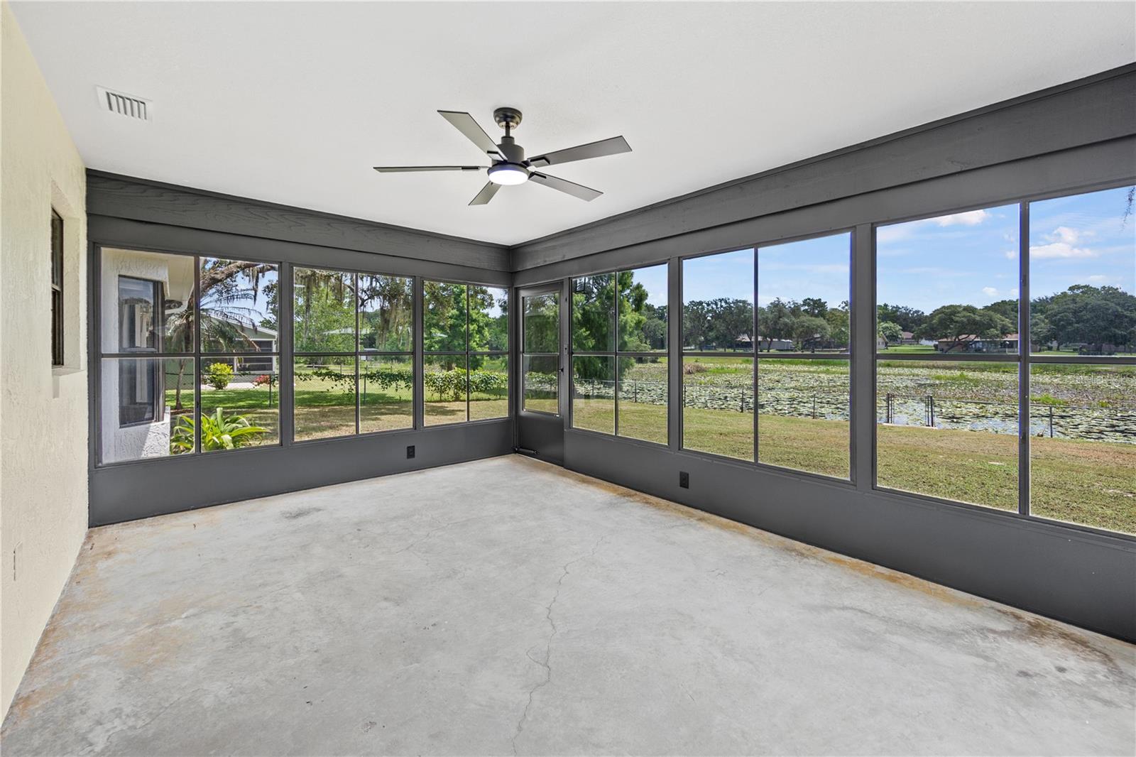 2457 S SUMMERWOOD PT, INVERNESS, FL — photo 28