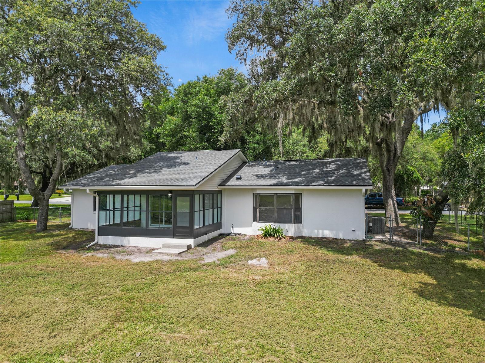 2457 S SUMMERWOOD PT, INVERNESS, FL — photo 41