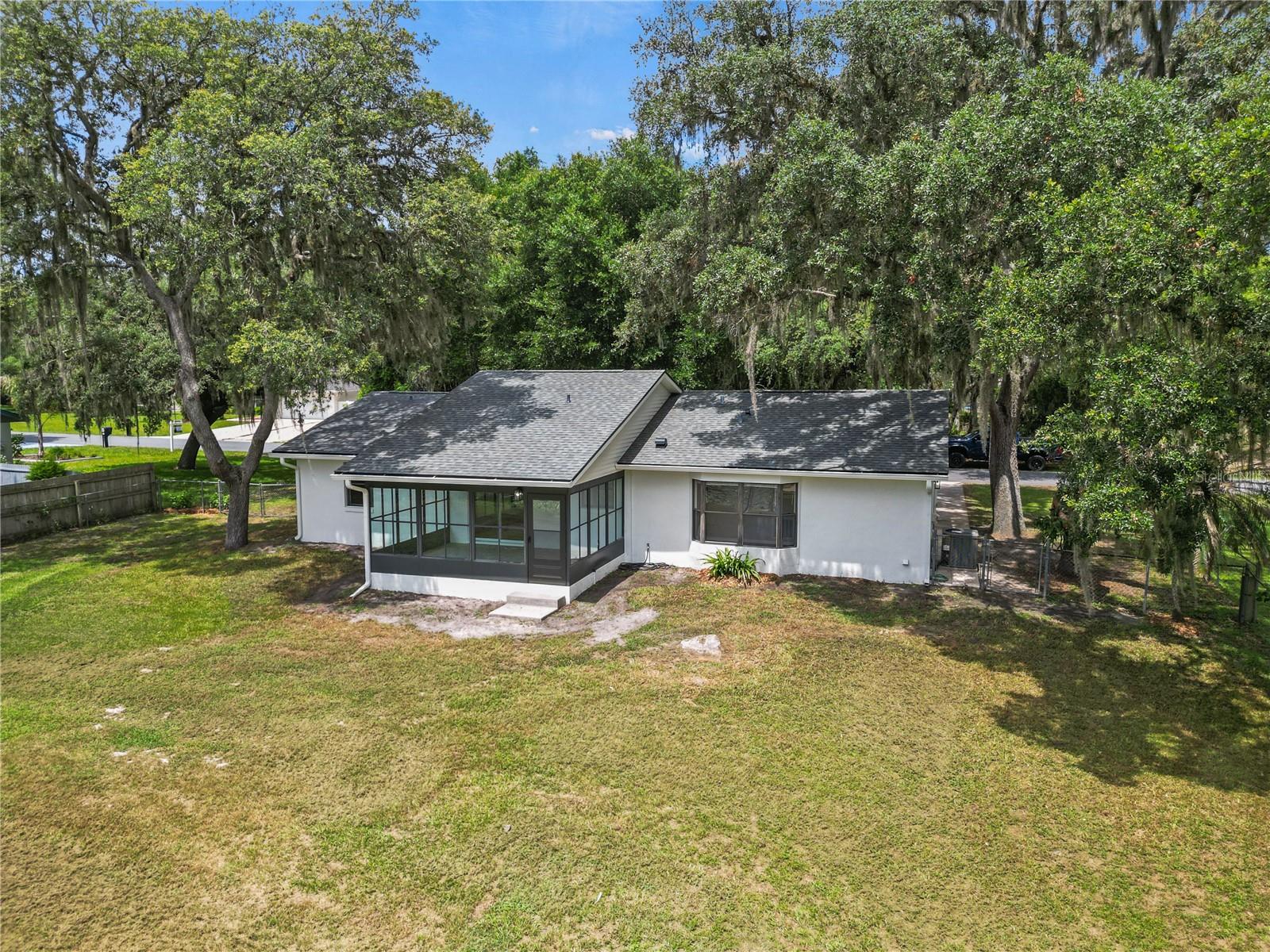 2457 S SUMMERWOOD PT, INVERNESS, FL — photo 42