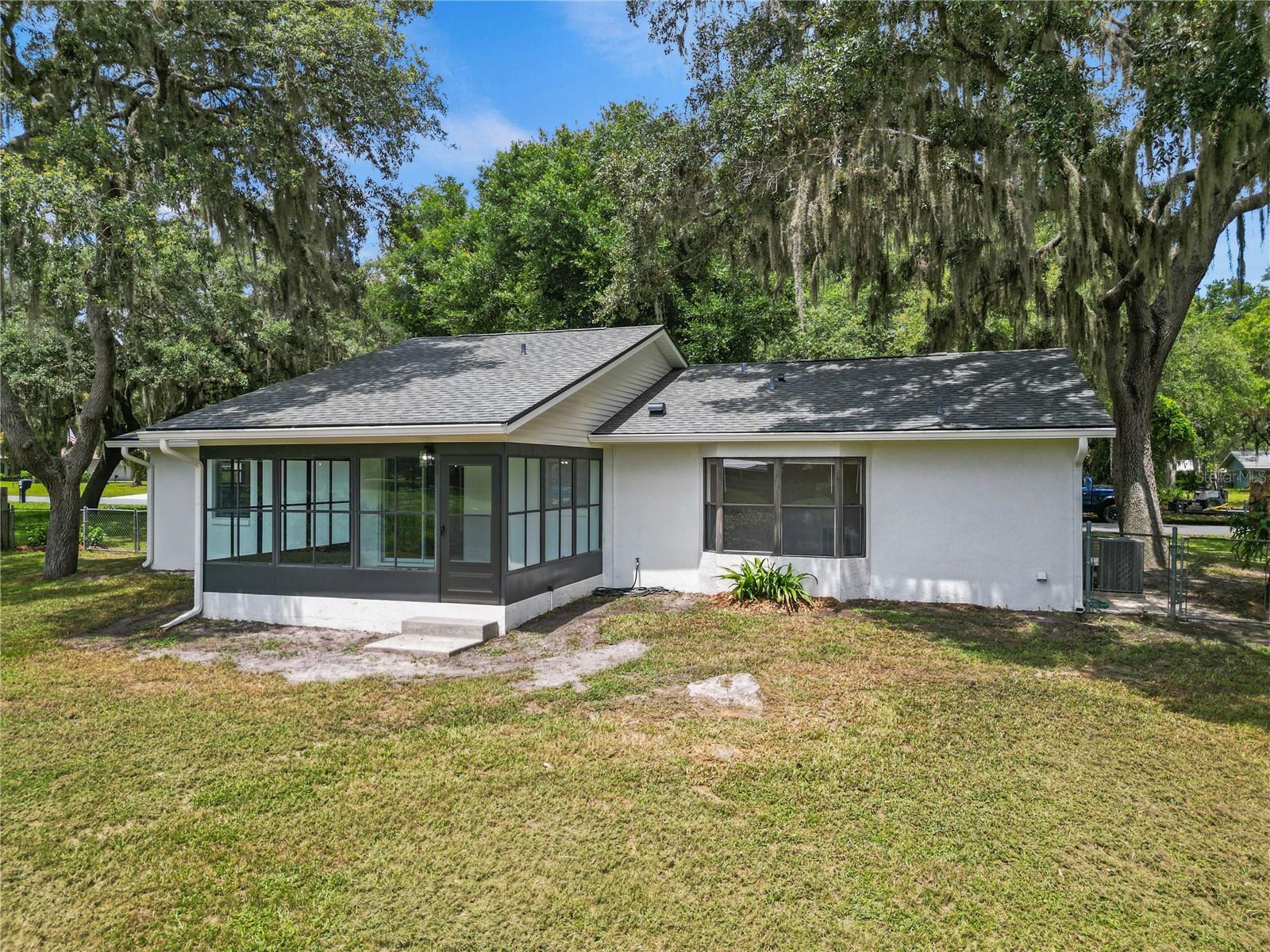 2457 S SUMMERWOOD PT, INVERNESS, FL — photo 43
