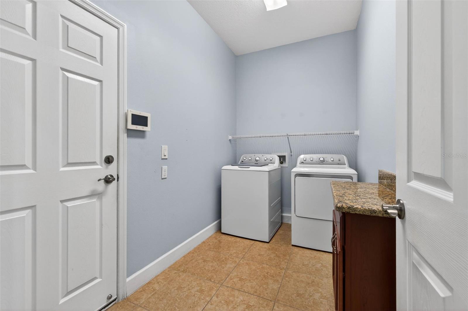 712 CHIPPER DR, SUN CITY CENTER, FL — photo 19