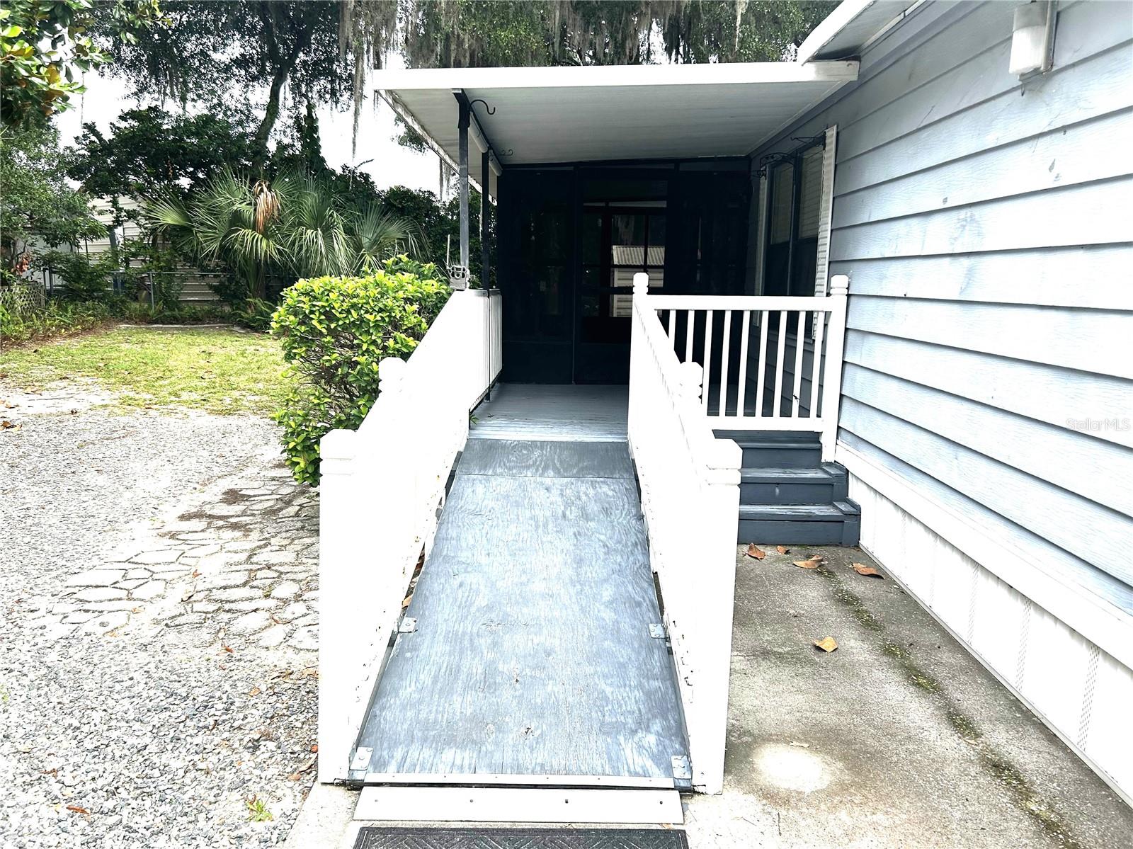 3935 E LAKE PARK DR, HERNANDO, FL — photo 5