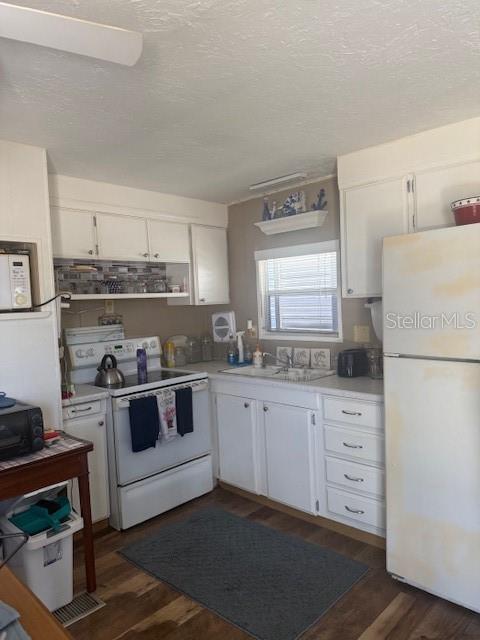 7428 ARBELA ST, PORT CHARLOTTE, FL — photo 3