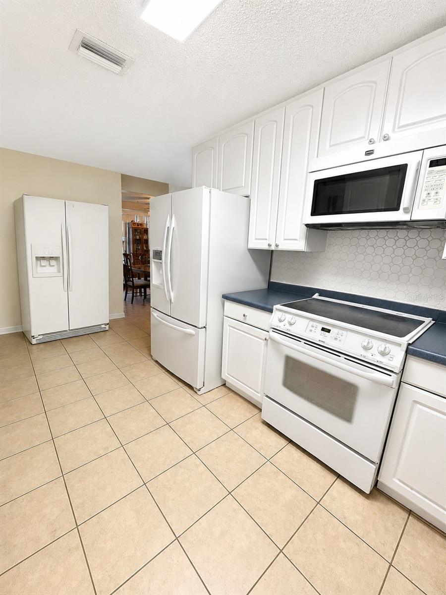 5405 1ST ST NE, ST PETERSBURG, FL — photo 19