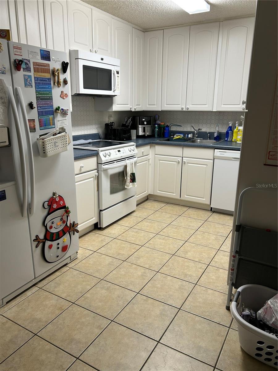 5405 1ST ST NE, ST PETERSBURG, FL — photo 20