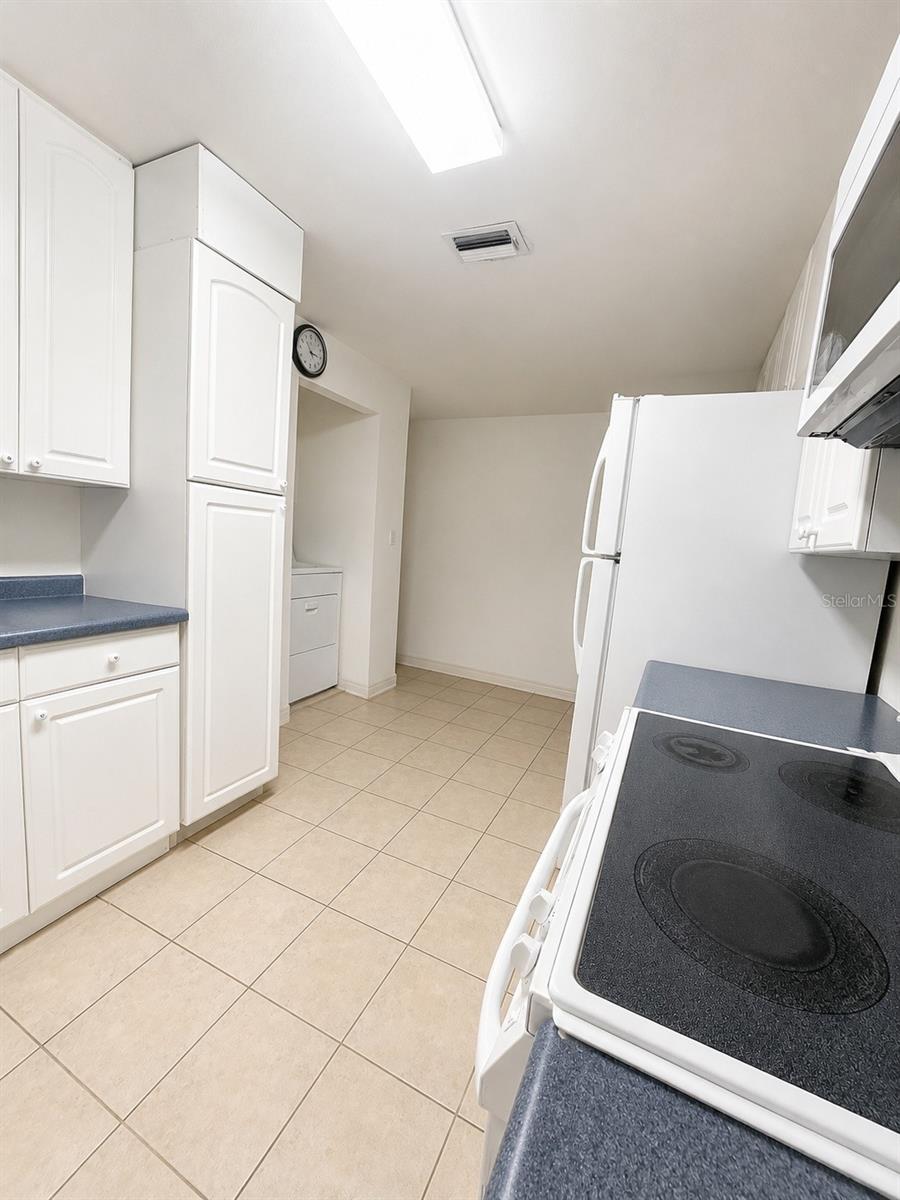 5405 1ST ST NE, ST PETERSBURG, FL — photo 24