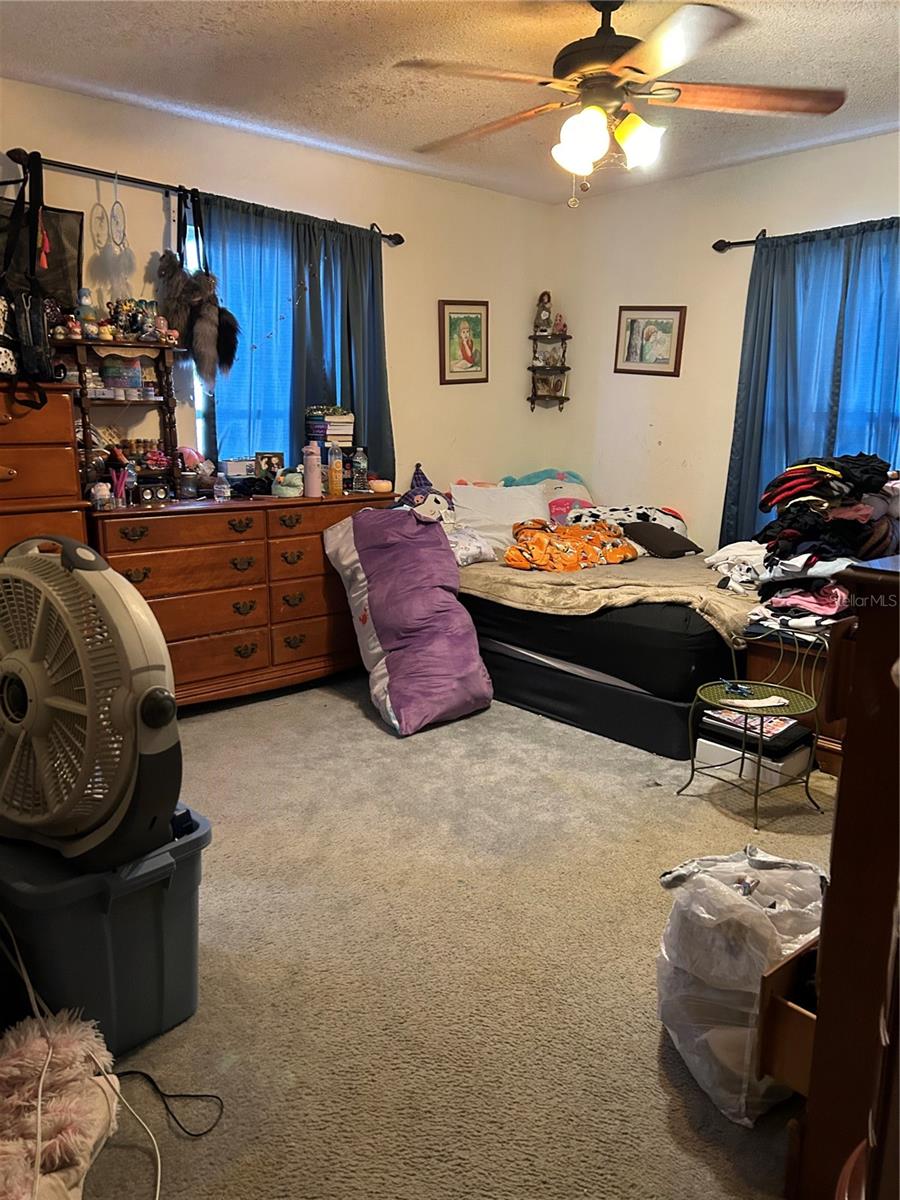 5405 1ST ST NE, ST PETERSBURG, FL — photo 34