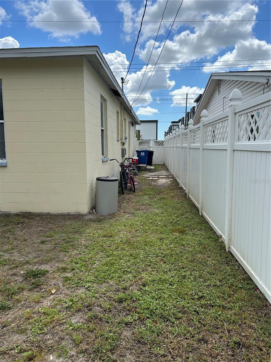 5405 1ST ST NE, ST PETERSBURG, FL — photo 45