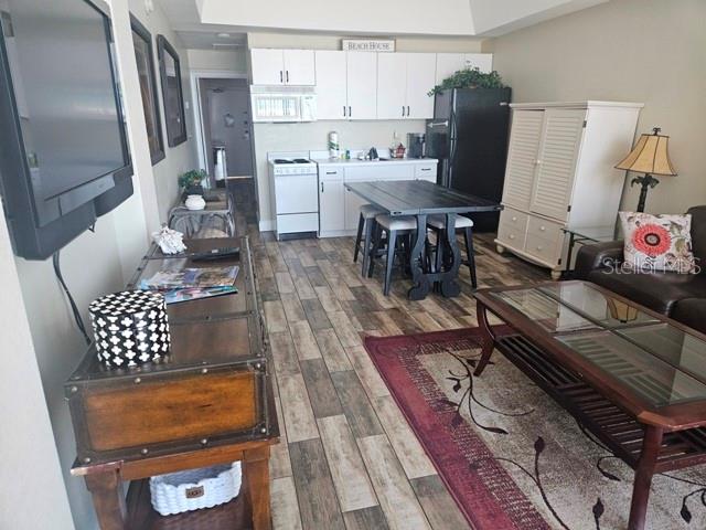 1909 S ATLANTIC AVE #102, DAYTONA BEACH, FL — photo 2