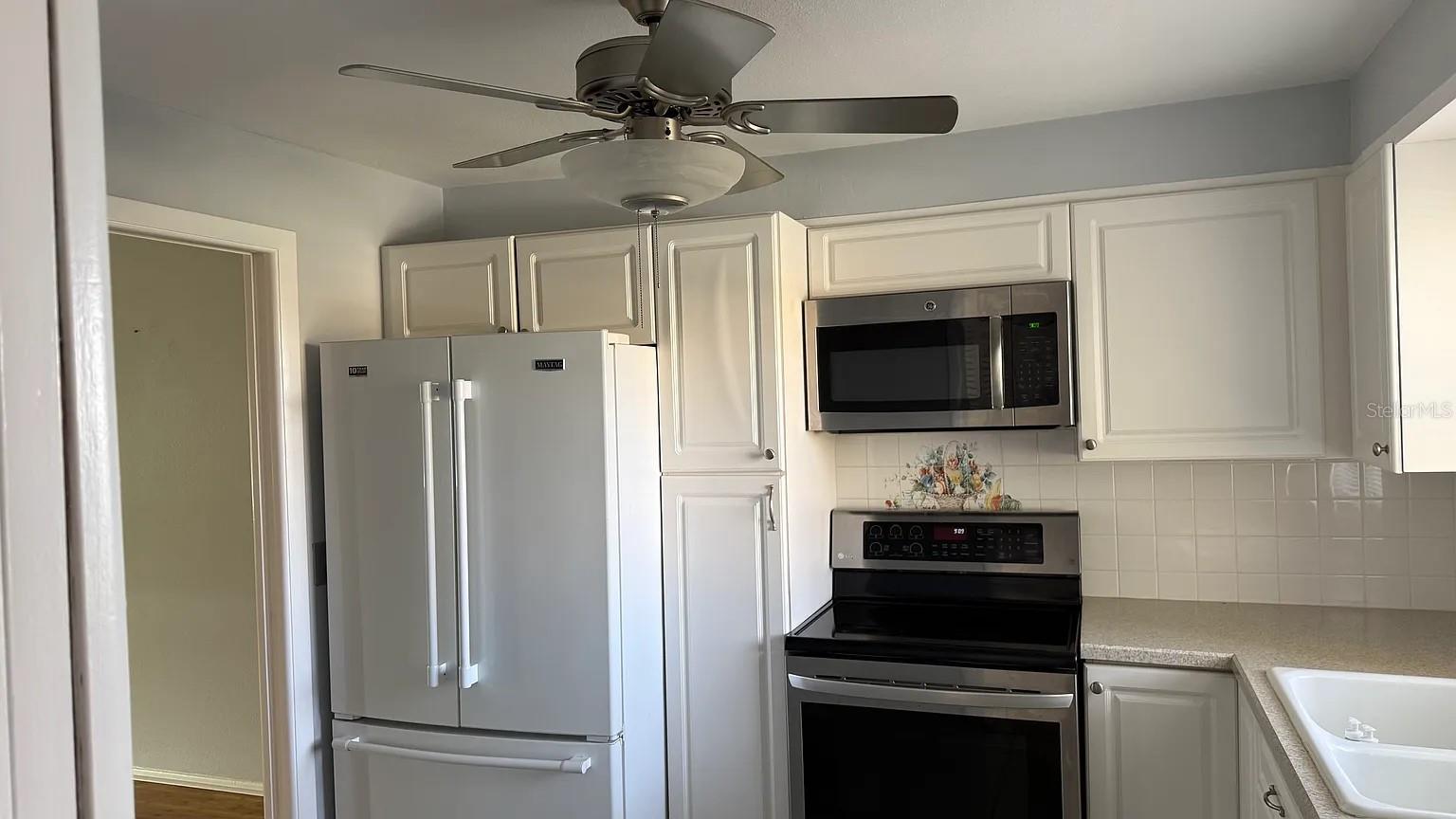 4575 COVE CIR #703, ST PETERSBURG, FL — photo 3