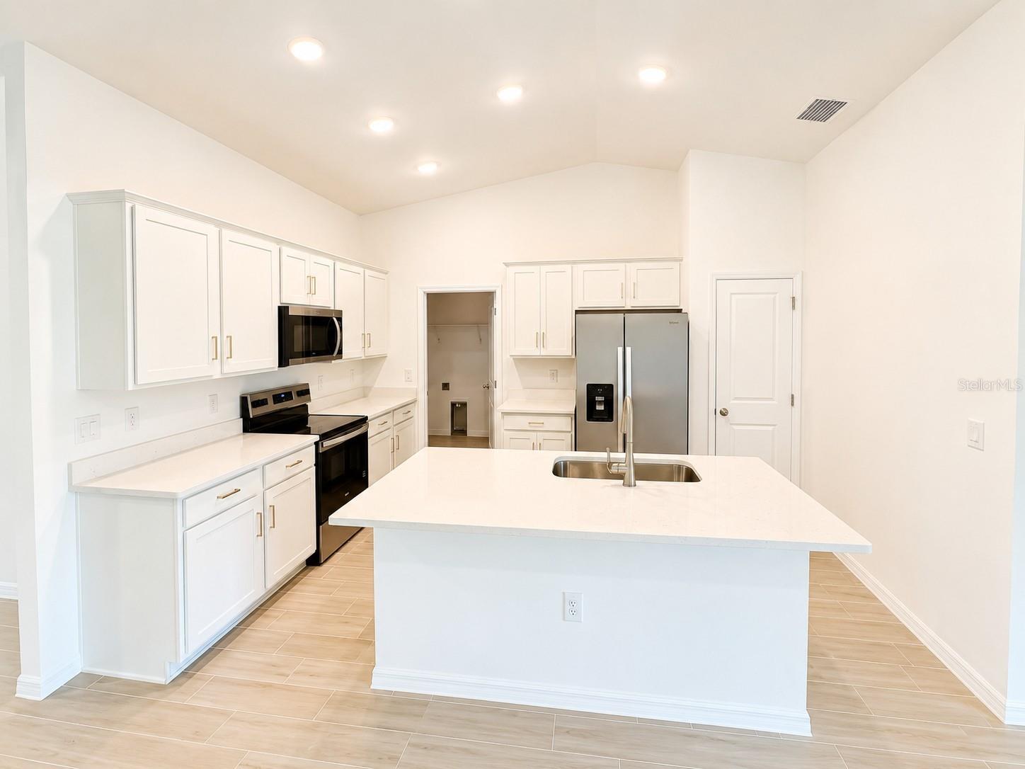 93 PRESQUE ISLE DR, PORT CHARLOTTE, FL — photo 10