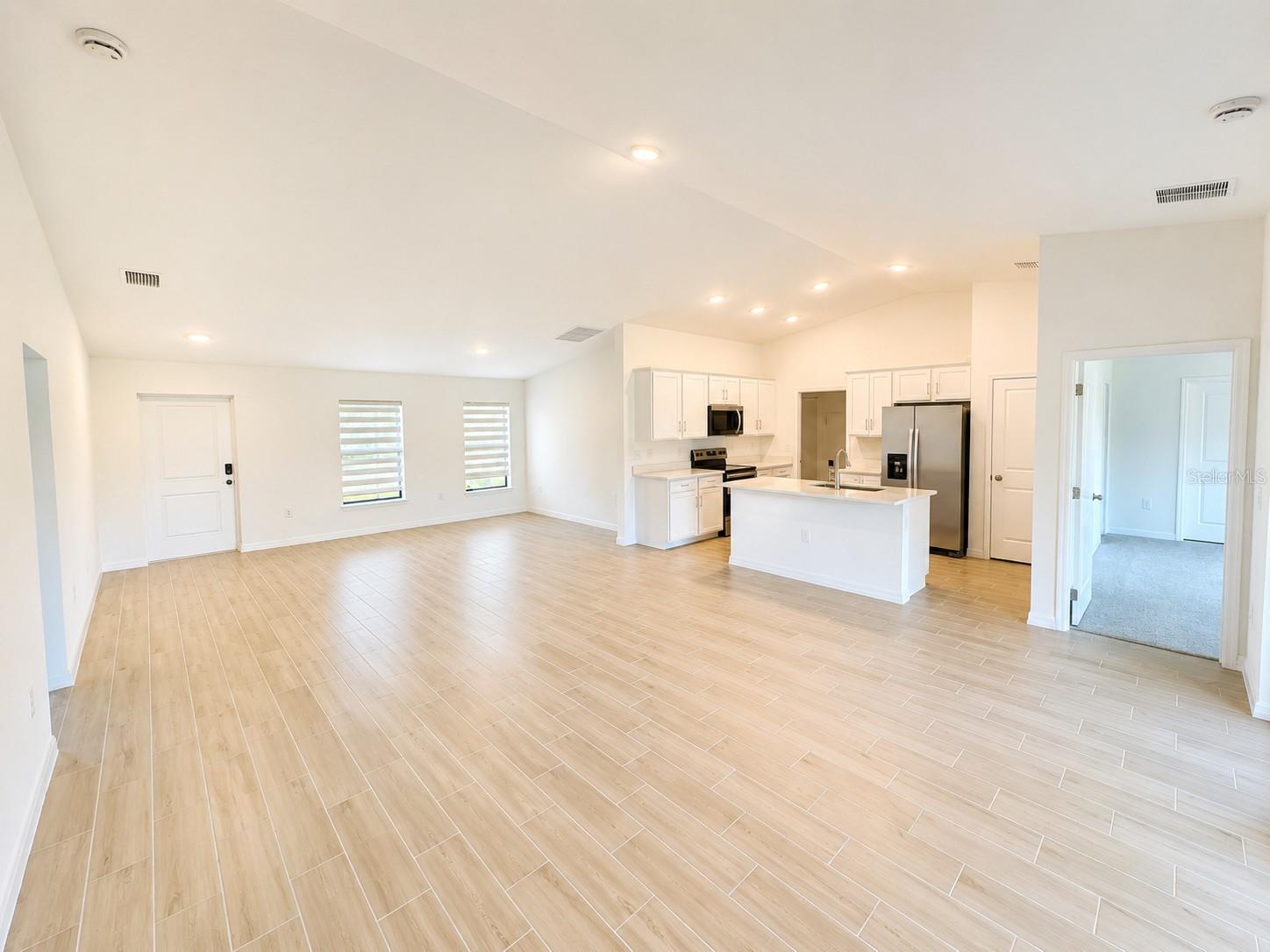 93 PRESQUE ISLE DR, PORT CHARLOTTE, FL — photo 11