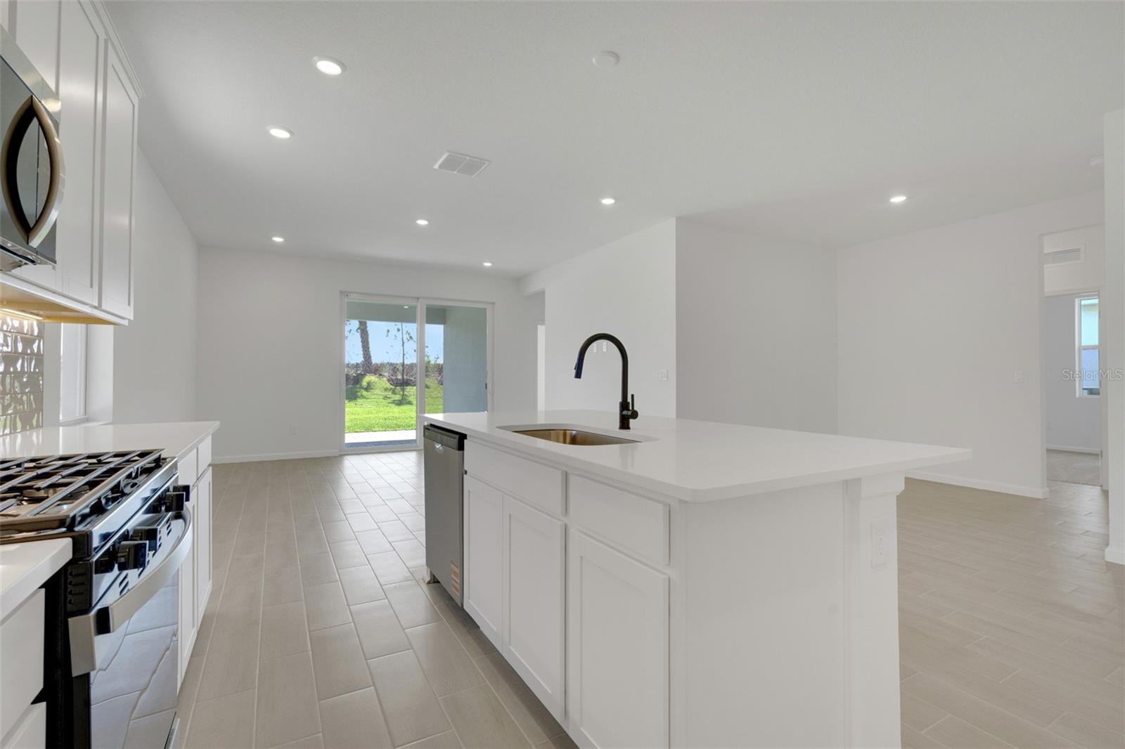 5412 NW CAMBERLY CT, PORT ST LUCIE, FL — photo 5
