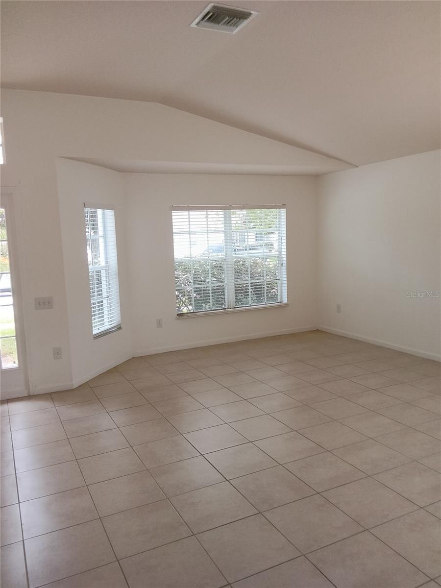 7733 OUTERBRIDGE ST, WESLEY CHAPEL, FL — photo 3