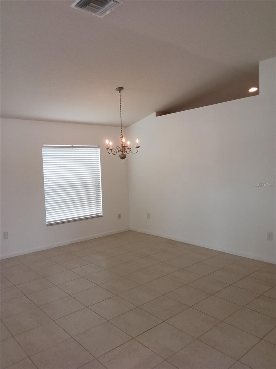 7733 OUTERBRIDGE ST, WESLEY CHAPEL, FL — photo 4