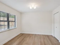1500 WEST AVE — photo 21