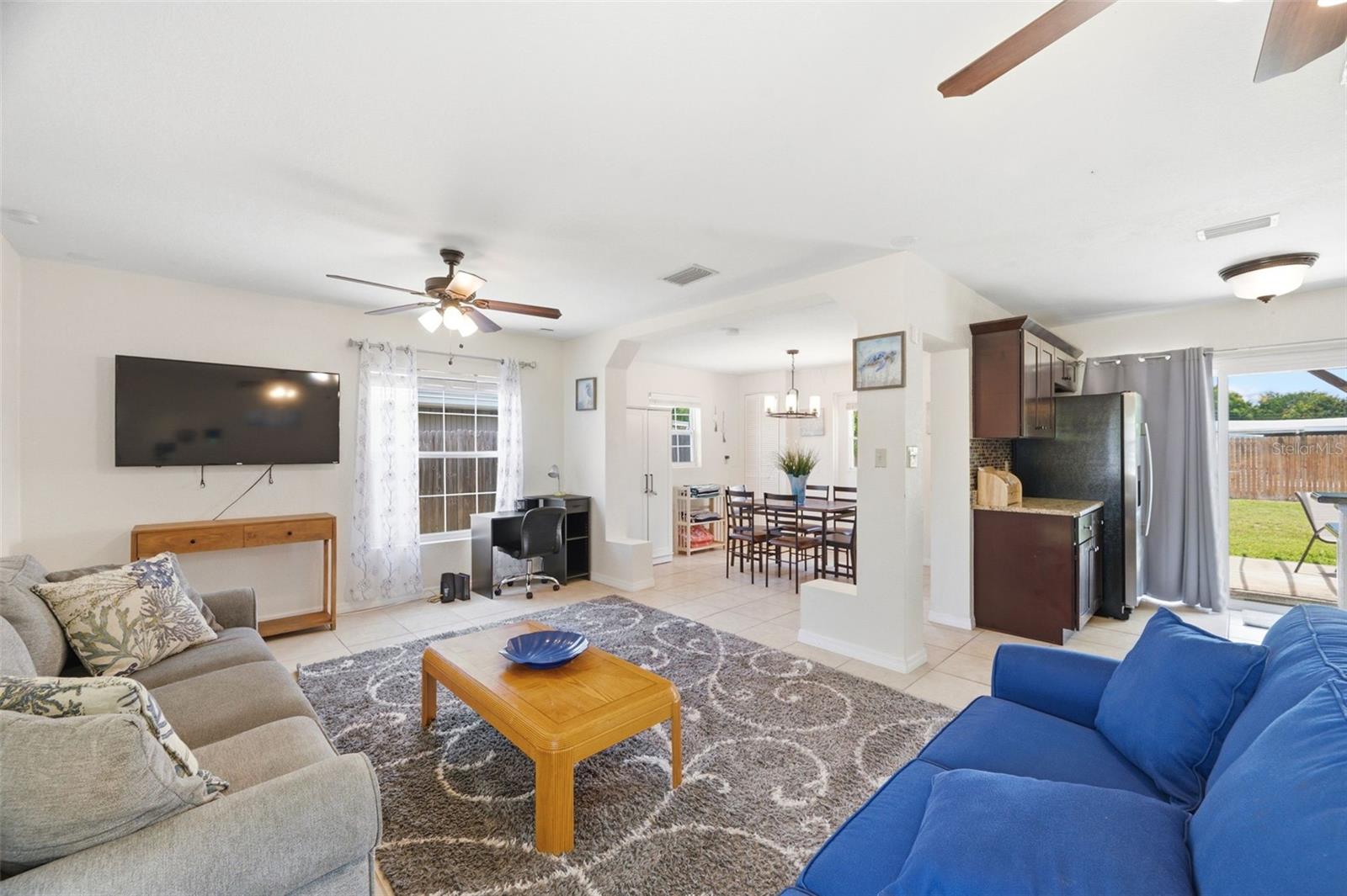 8685 MAGNOLIA DR, SEMINOLE, FL — photo 9