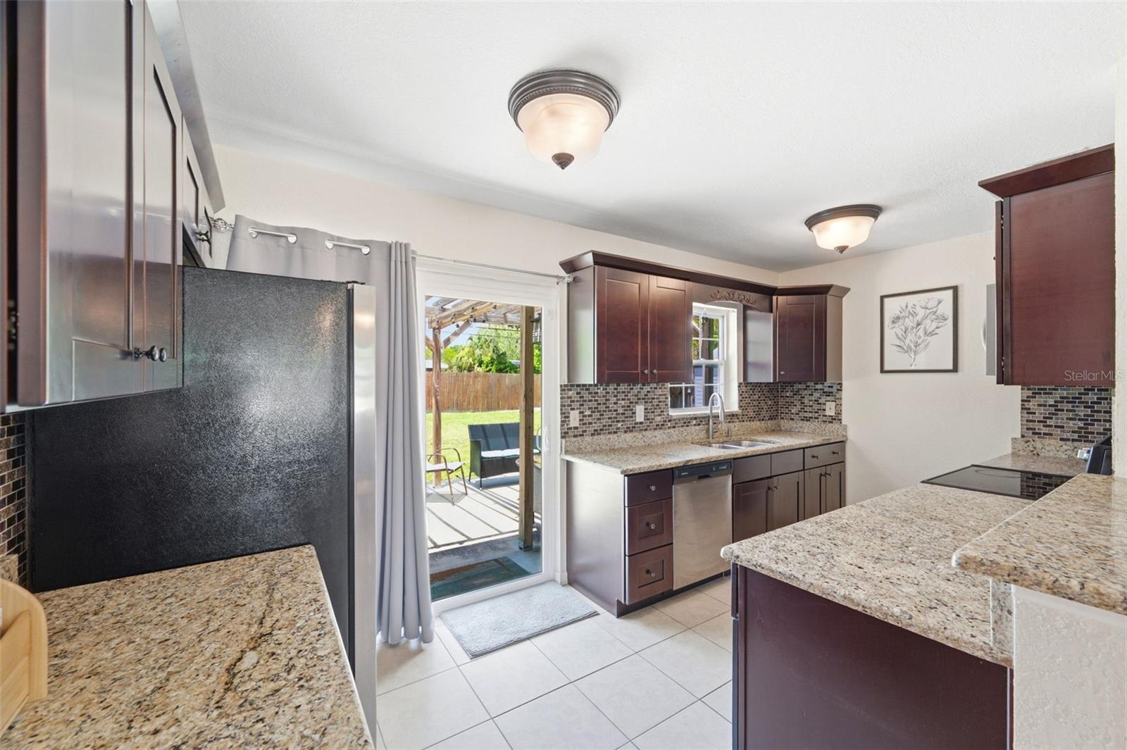 8685 MAGNOLIA DR, SEMINOLE, FL — photo 15