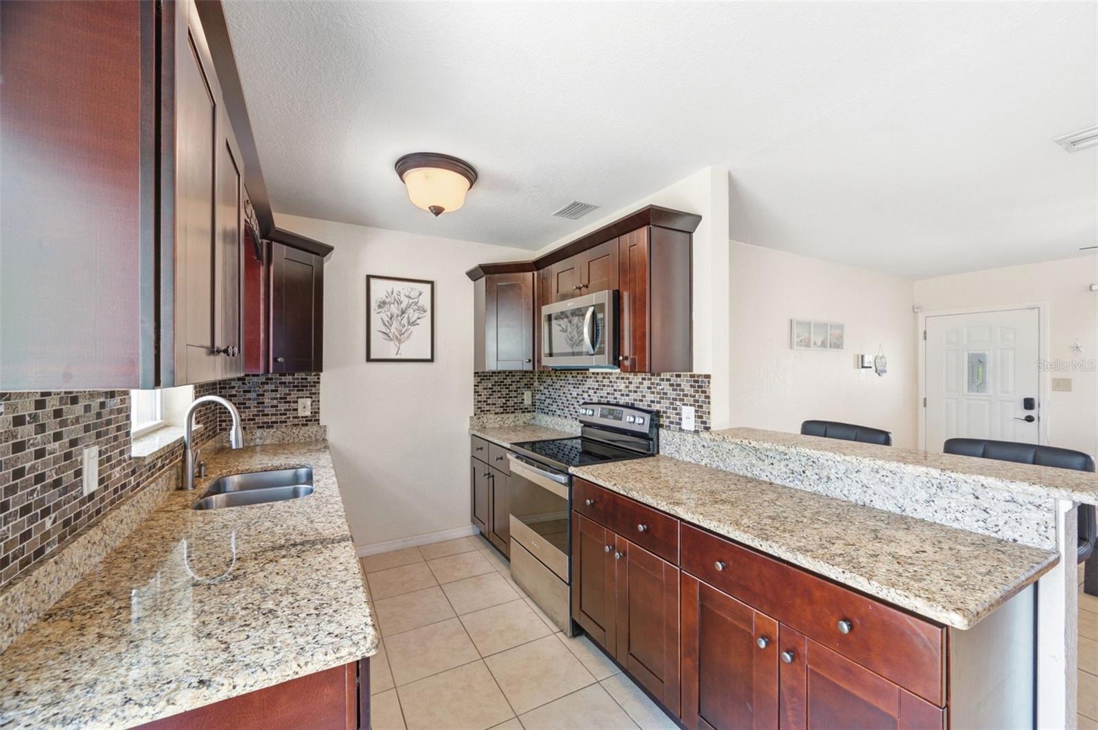 8685 MAGNOLIA DR, SEMINOLE, FL — photo 16