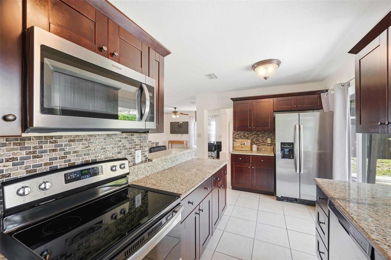 8685 MAGNOLIA DR, SEMINOLE, FL — photo 18