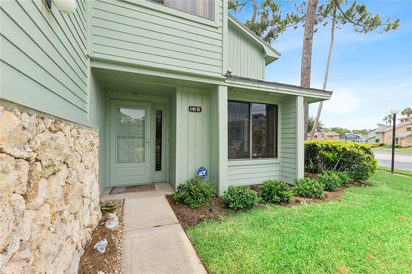 141 GOLDEN EYE DR #B, DAYTONA BEACH, FL — photo 2