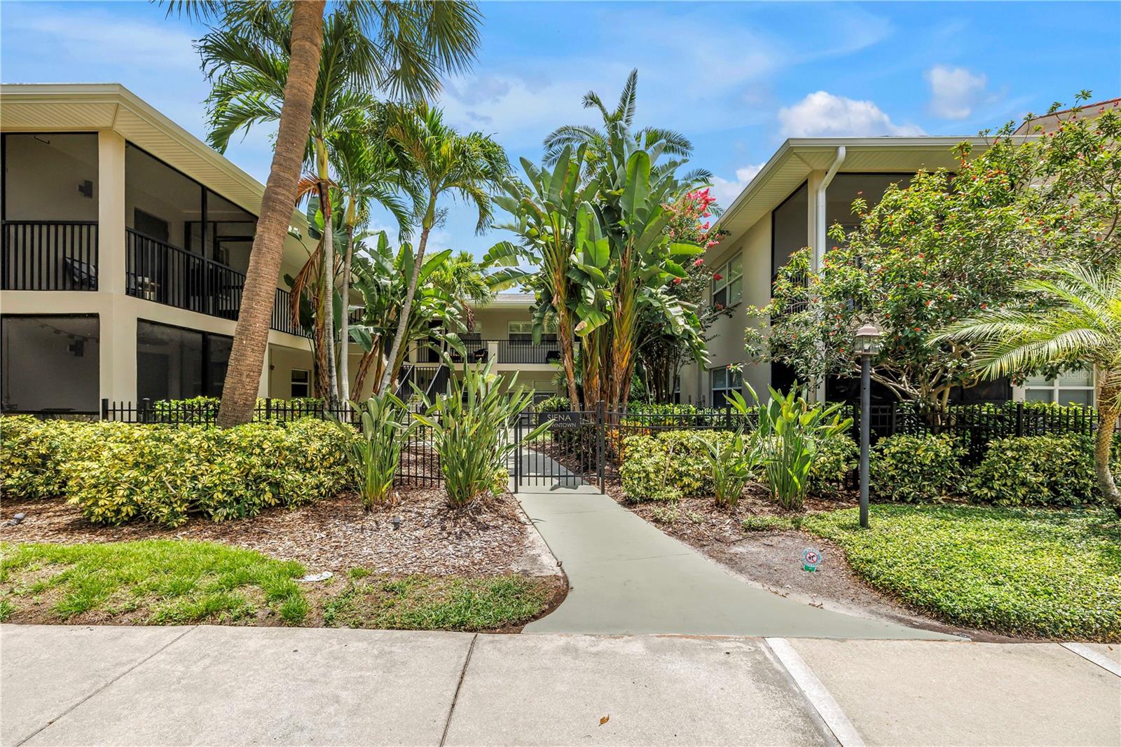 555 3RD ST N #13, ST PETERSBURG, FL