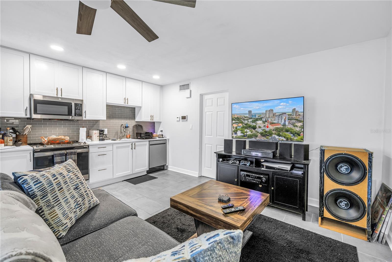 555 3RD ST N #13, ST PETERSBURG, FL — photo 8
