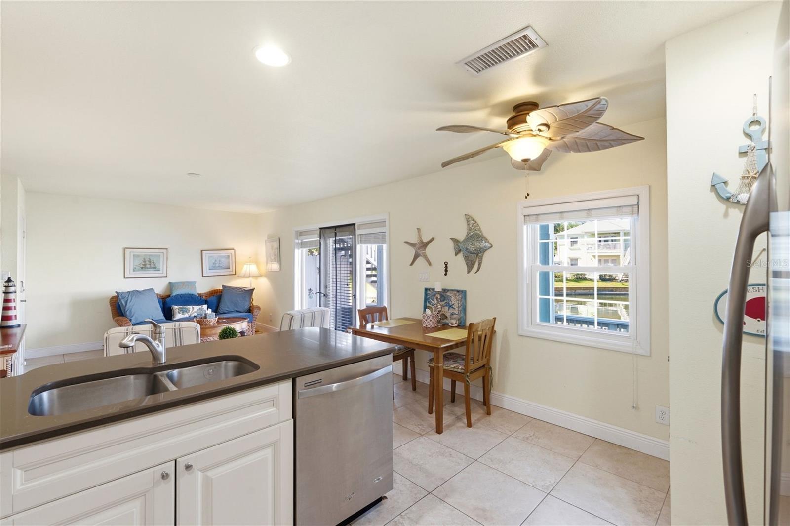 5191 SALMON DR SE #B, ST PETERSBURG, FL — photo 15