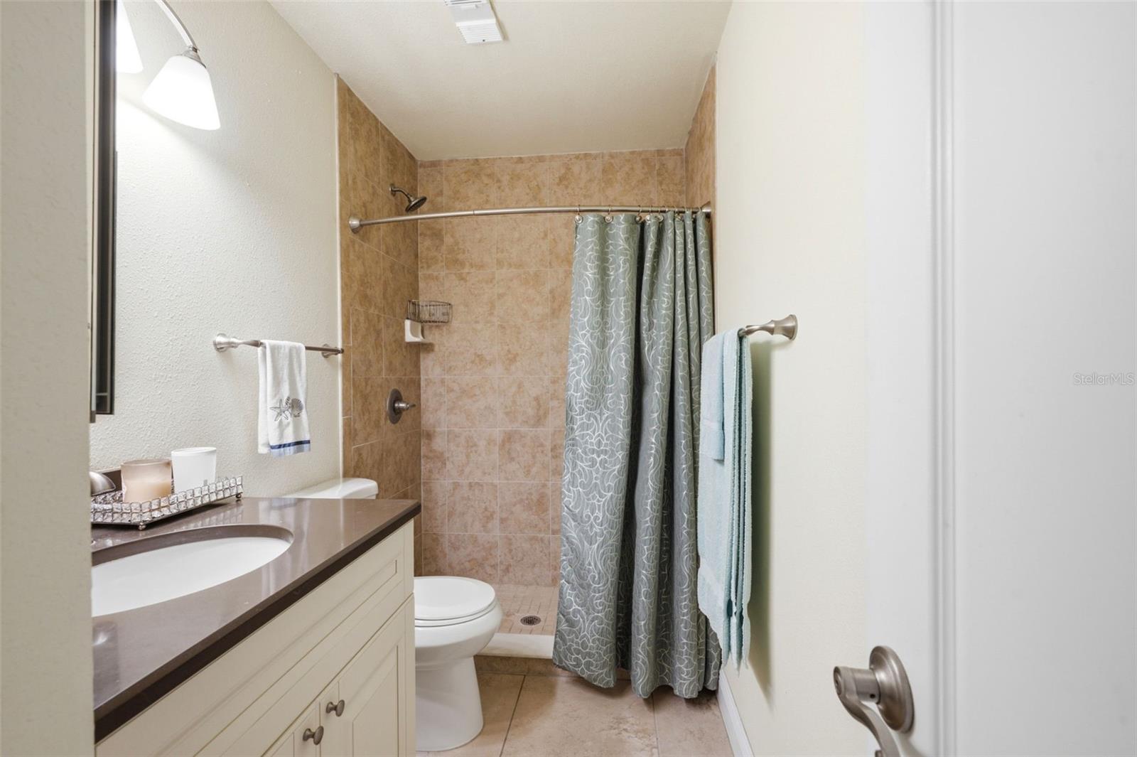 5191 SALMON DR SE #B, ST PETERSBURG, FL — photo 17